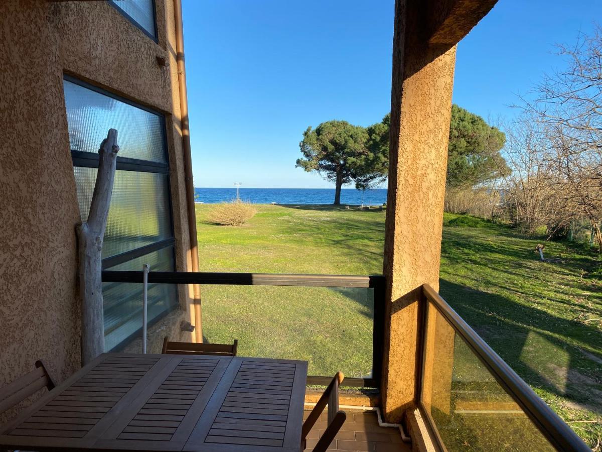 Lucia, Avec Piscine , Vue Et Pied Dans L'eau , Moriani-plage * Santa-Lucia-di-Moriani